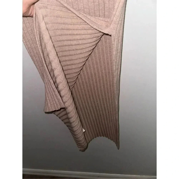 Revolve Ronny Kobo Irenna Knit Skirt in Oatmeal Sz M‎ - Picture 4 of 6